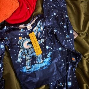 SHEIN Navy Blue Astronaut Kids Pajama Set